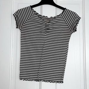 Black and white striped Arizona top